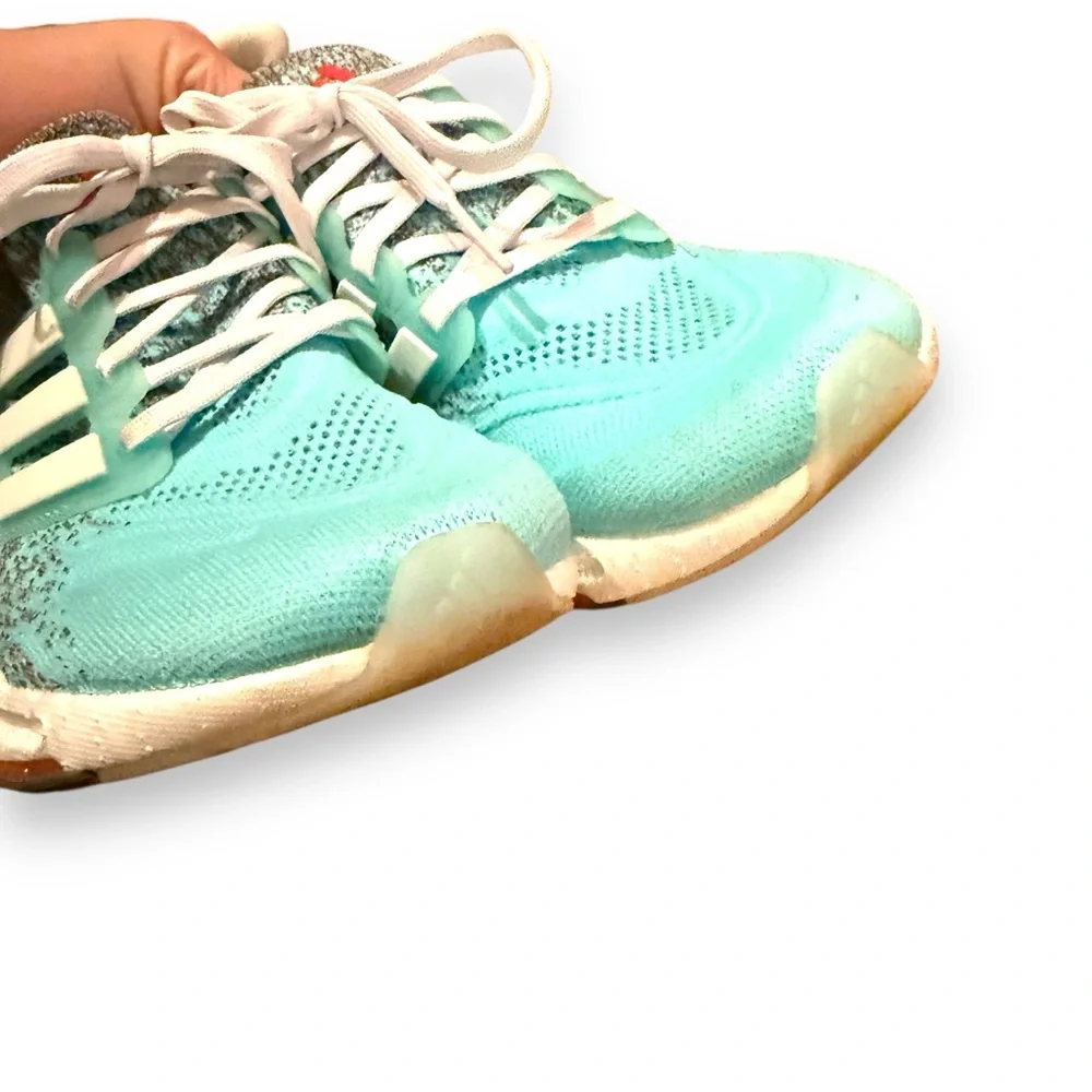 Adidas Ultraboost Light Flash Aqua Blue Low Top‎ Running Shoes Sz 8.5 Women's
